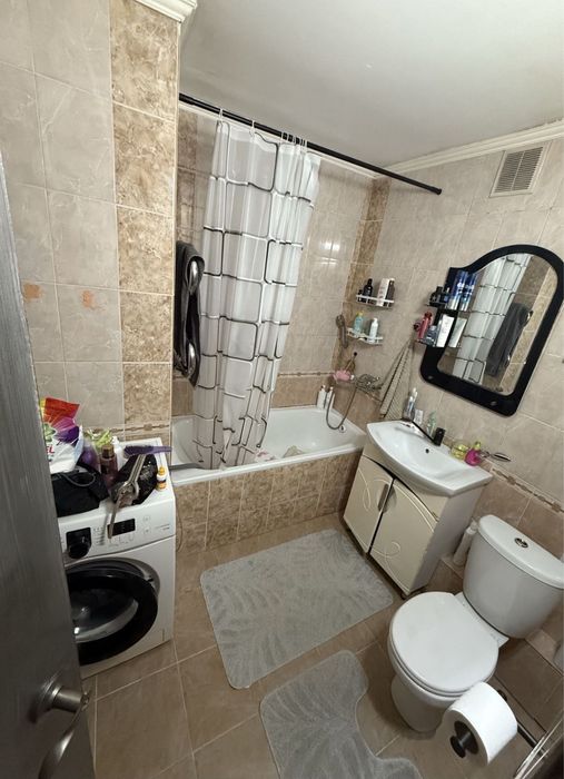 Продам двух комнатнух квартиру