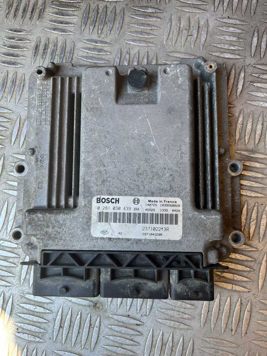 Компютър на двигател от  Dacia Lodgy 1.5 90ks 2015г