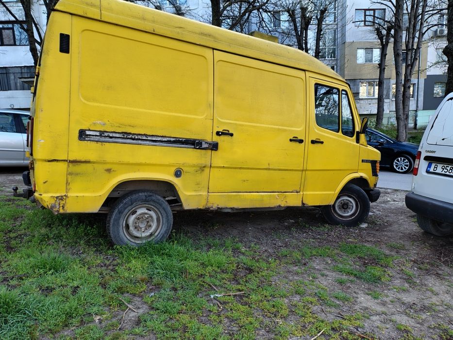 Бус-Мерцедес 310Д