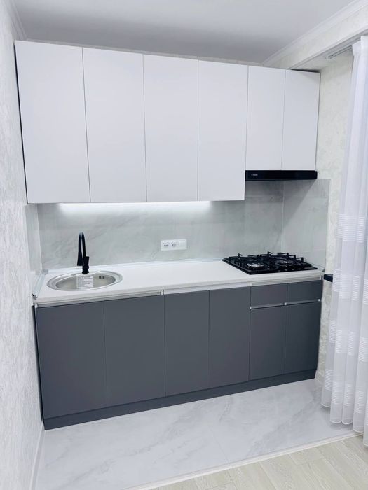 Ц-1 Продается 1 комнатная квартира ремонт Памятник Шастри