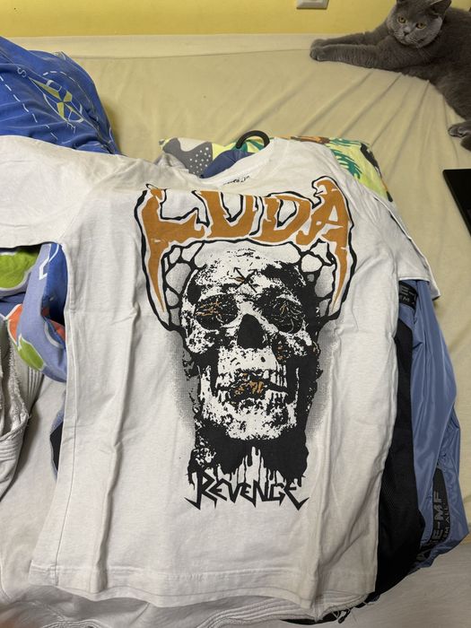 Продавам РЯДКИ дрехи LUDA