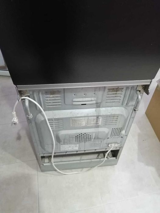 Продам газовую плиту Bosch