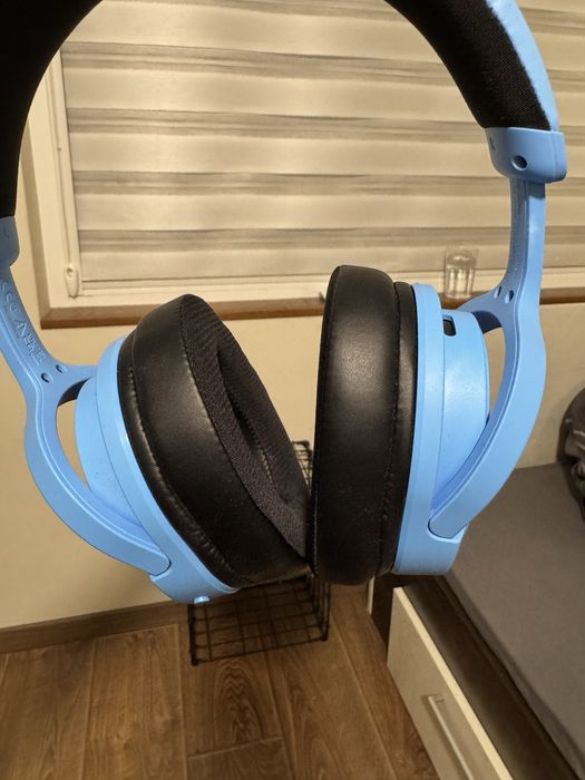 Продавам оригинални безжични слушалки Sony PlayStation PULSE 3D (Sky Blue).
