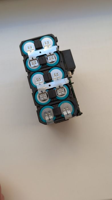 Pachet celule + BMS original Milwaukee M18 (fără carcasă plastic)