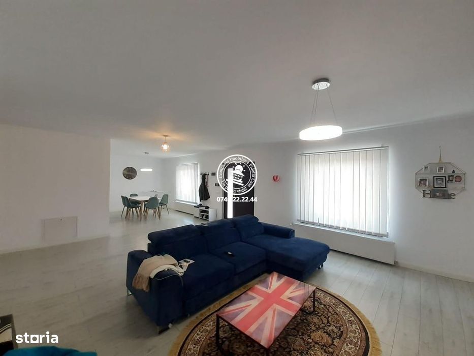 Vila moderna si spatioasa in Letcani