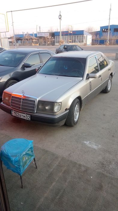 Продам мерс 124.