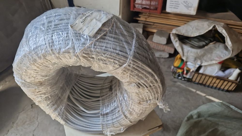 Кабель U/UTP Cat 5e 4x2x0,52 PVC