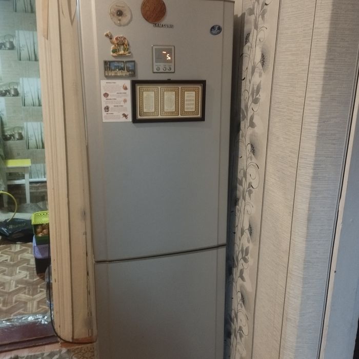 Срочно продам холодильник Самсунг