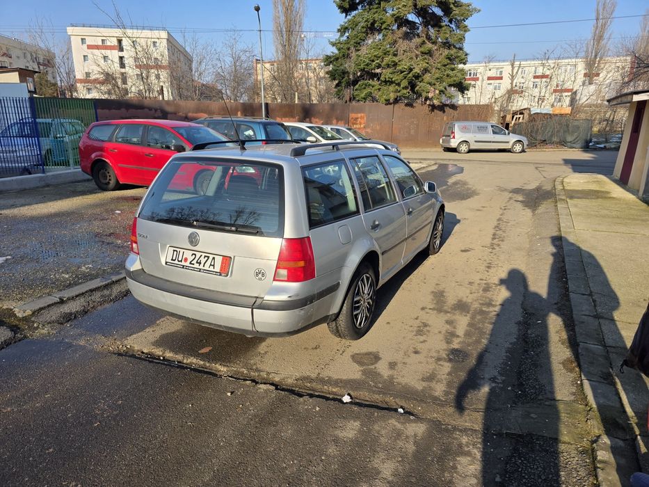 Vand golf 4  Benzina 1.6