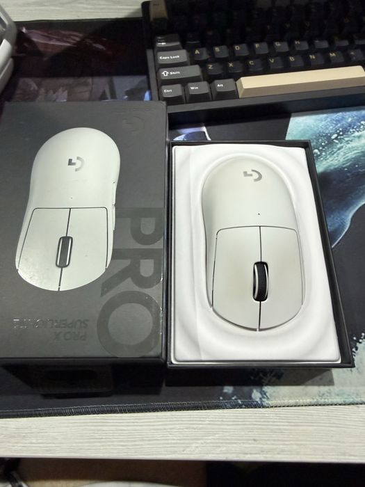 Logitech superlight 2 [WHITE]