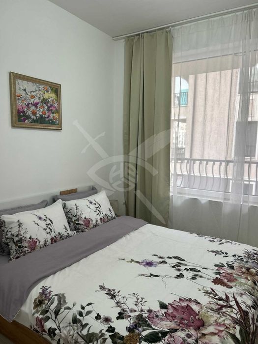 Продава се Двустаен апартамент в София, Хладилника - 63 кв.м за 1109 €/кв.м - Снимка #1