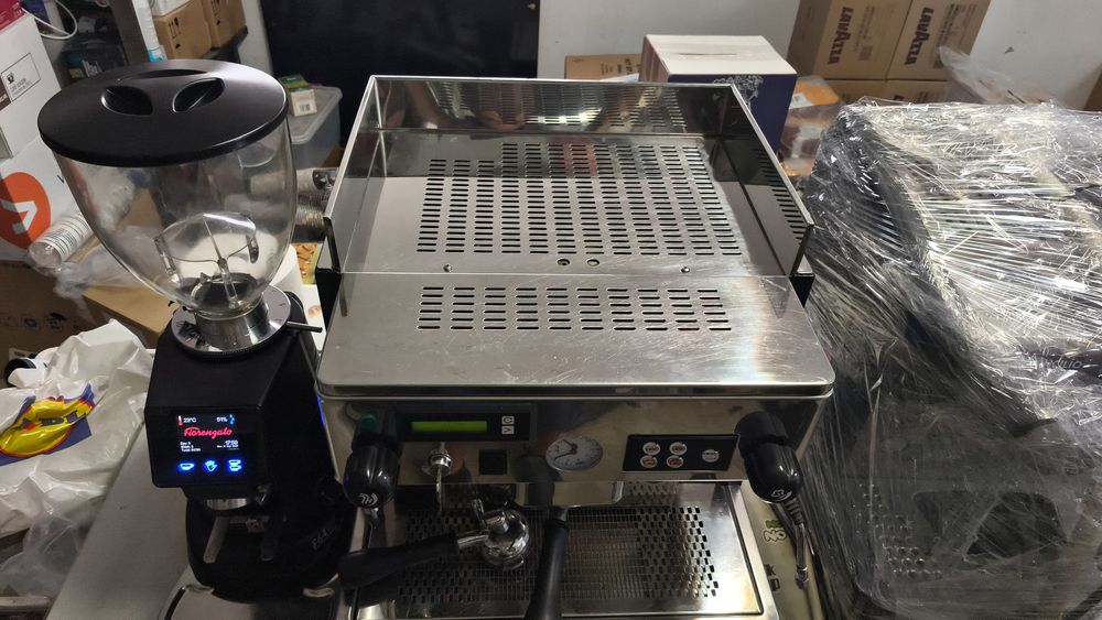 Espressor profesional , aparat cafea 1 gr