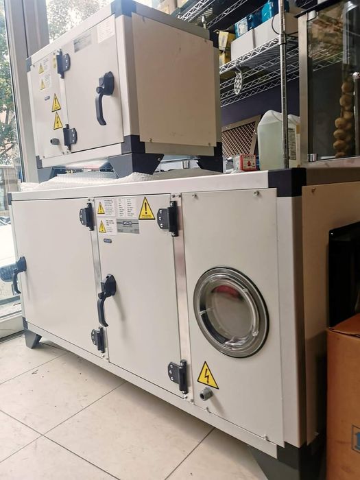 Вентилатор с активен въглен филтър