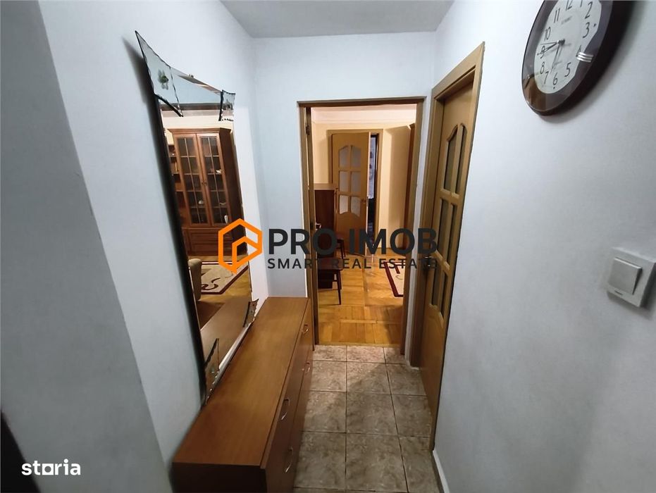 Apartament 3 camere cf 2 semidecomandat zona Crang