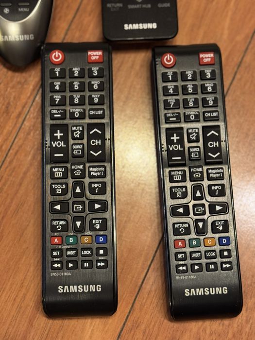 Vand telecomenzi originale samsung si panasonic