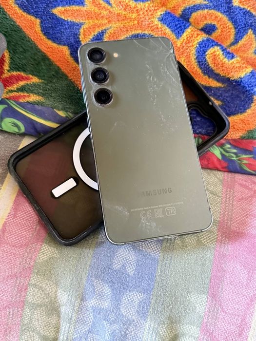 Samsung s23 128/8