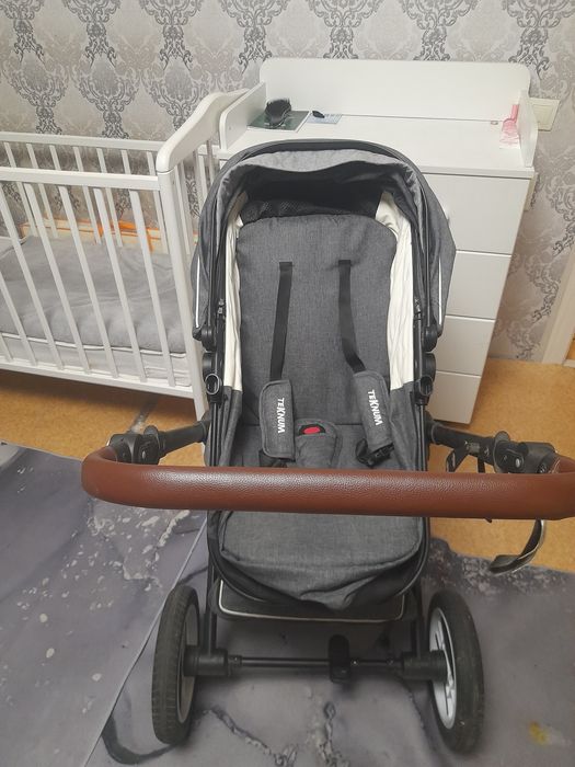 Детская коляска в хорошем состоянии.