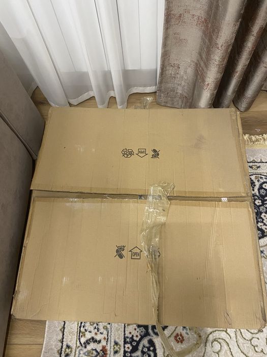 Продам новую люстру