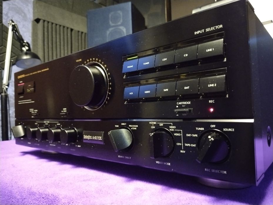 ONKYO Integra A-817EX