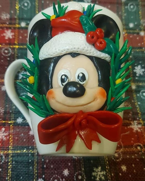 Ръчна изработка на чаши с полимерна глина и картини.