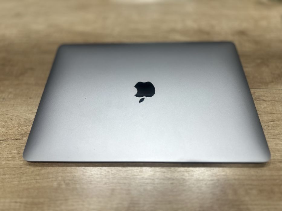 Macbook Air 2020 8/256
