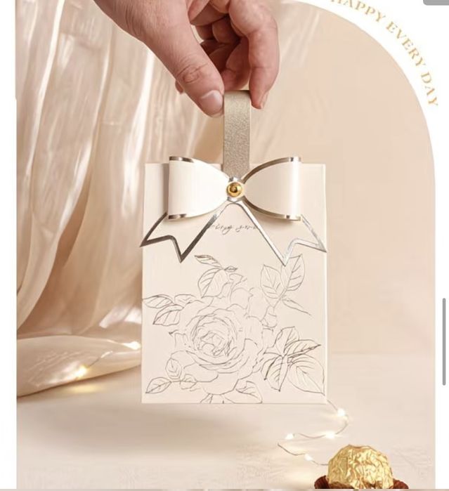 Бонбоньерка, тойбастар с бантом