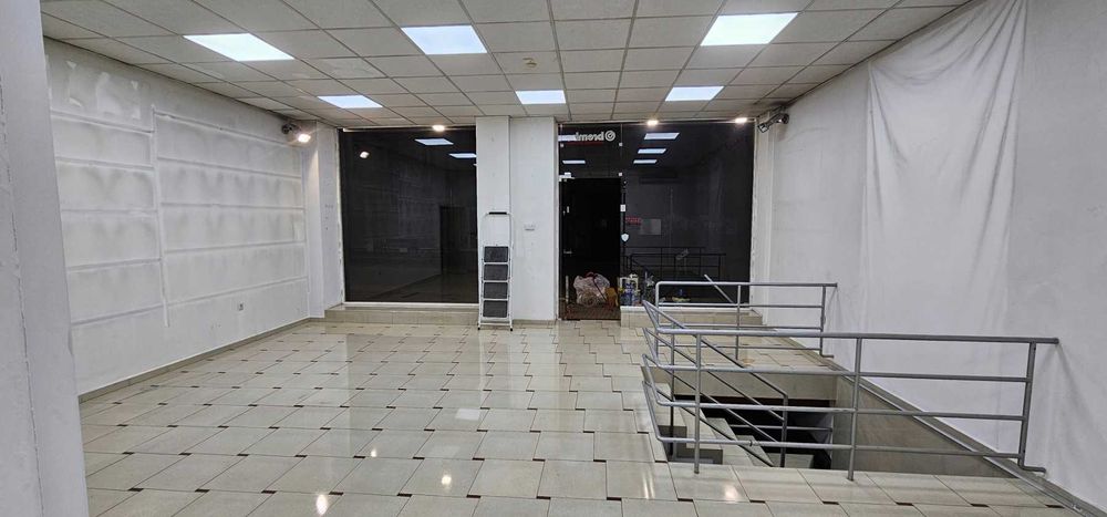 Продава се Магазин в Велико Търново, Център - 189 кв.м за 3440 €/кв.м - Снимка #3