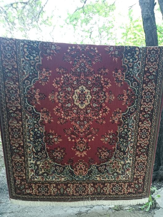 Ковер со стены недорого.