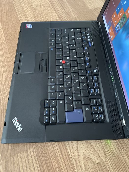 Laptop Lenovo ThinkPad,Display 15,4 led,Windows 10,4gb ram,baterie ok.