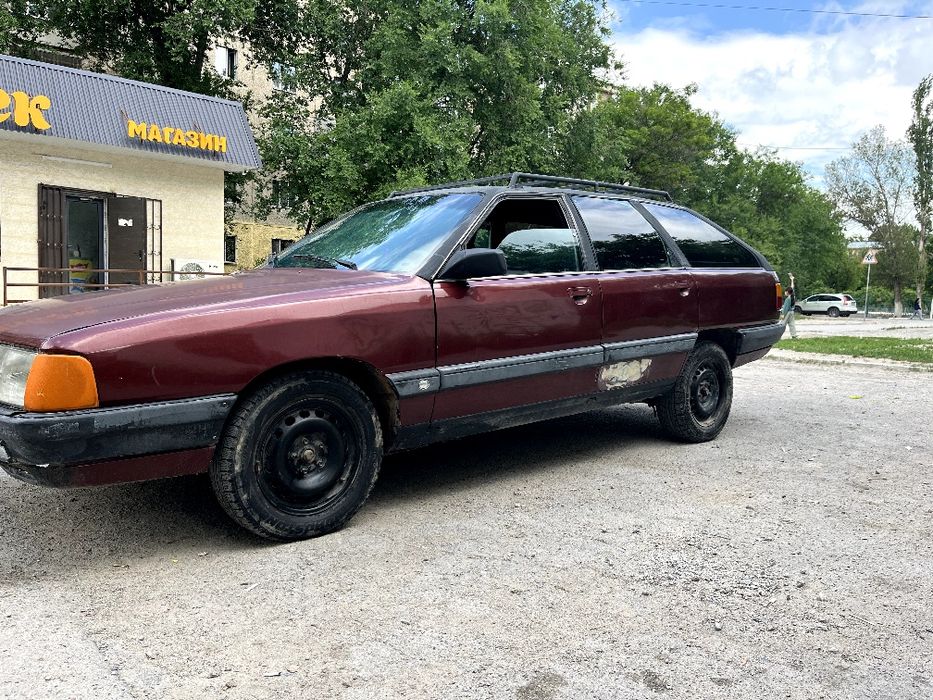 Машина, Ауди 100 универсал сатылады