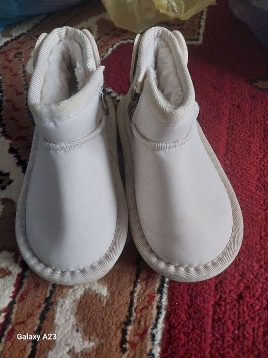 Продаю новый комбинезон тройка