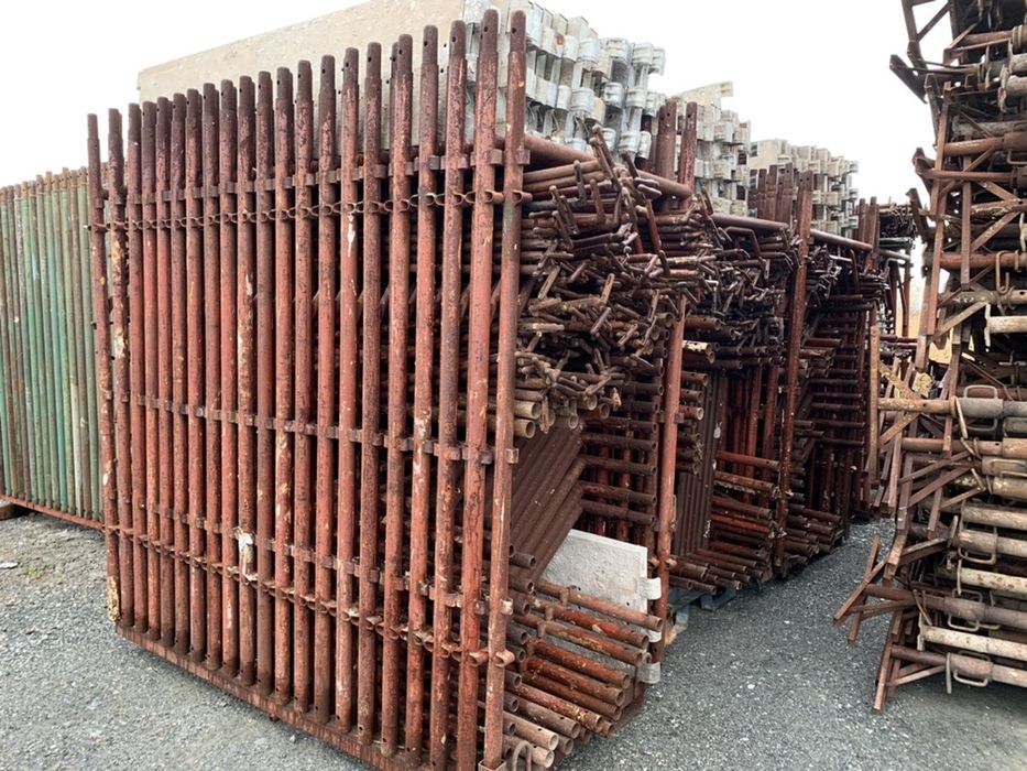 Schele metalice de vanzare