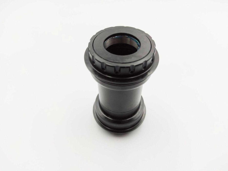 Butuc pedalier PressFit cu insurubare 46x68mm bb shell pentru ax 24mm nou