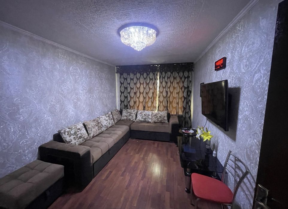 Сдается 1 ком Метро Космонавтов. Гостиница Россия