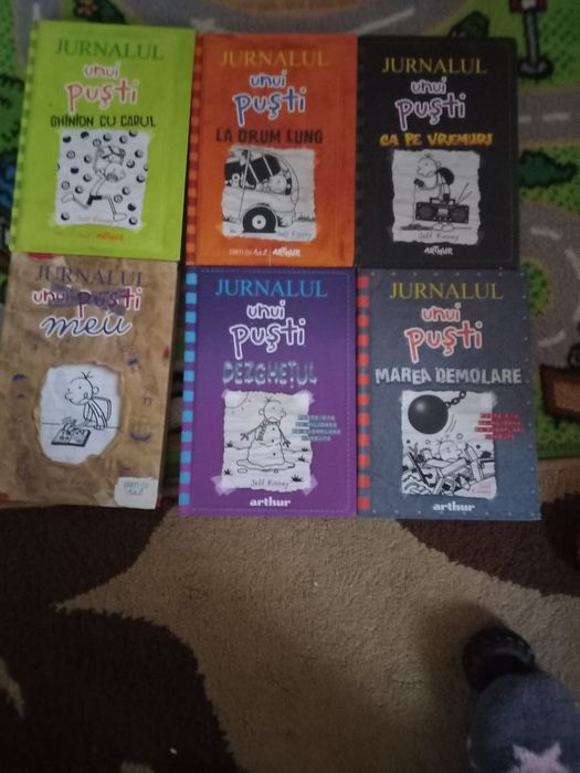 Vând cărți de copii  ,,Jurnalul unui puști"