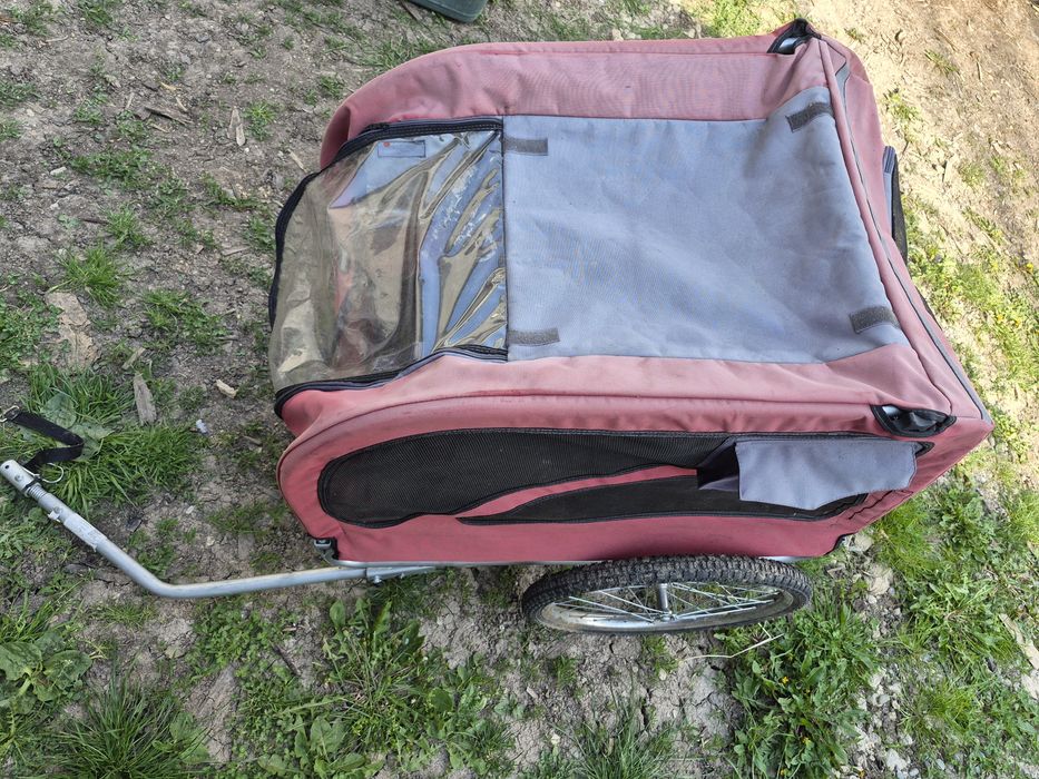 Vând Cărucior pentru bicicleta
