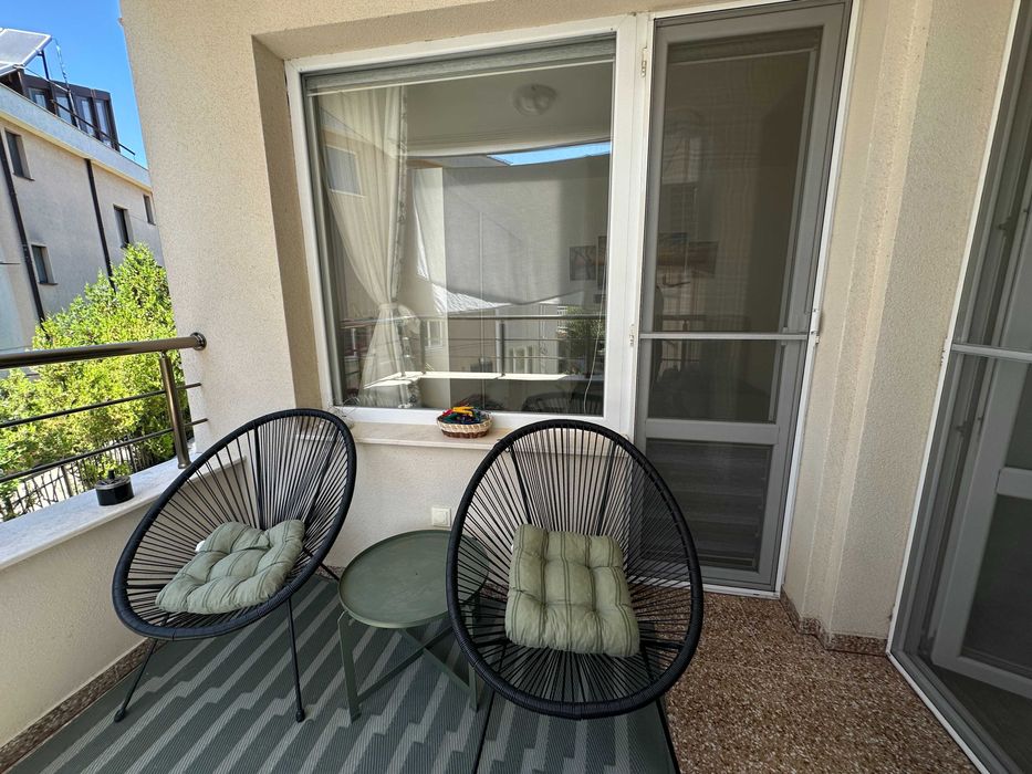 Дава се под наем Двустаен апартамент в Бургас, Сарафово - 65 кв.м за 459 € - Снимка #2