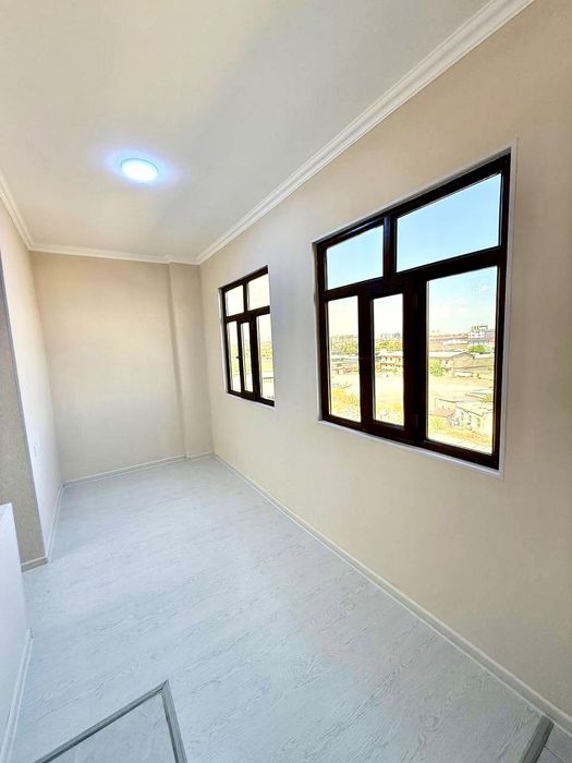 Своя!!! Яшнабад улица Иззат Новостройка продаю квартиру  3/5/8  69м2