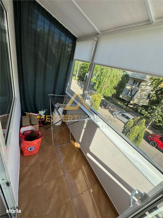 Apartament de vanzare 3 camere + garaj Str. Moldovei