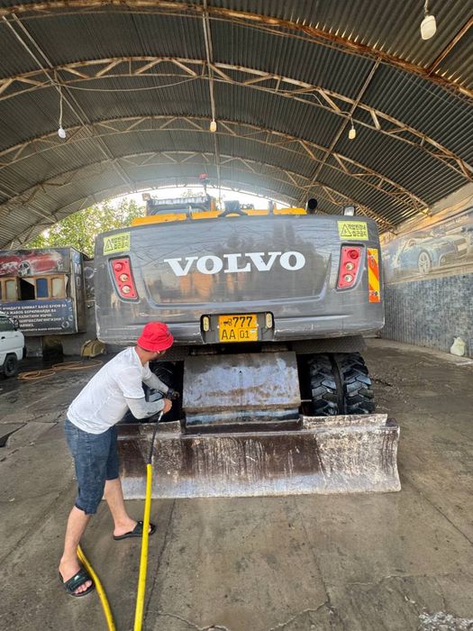 Ekskavator volvo
