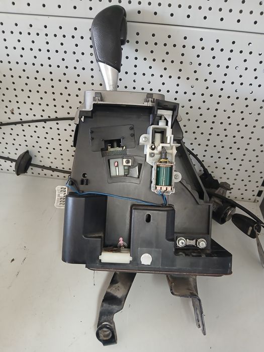 Скоростен лост Subaru Tribeca B9