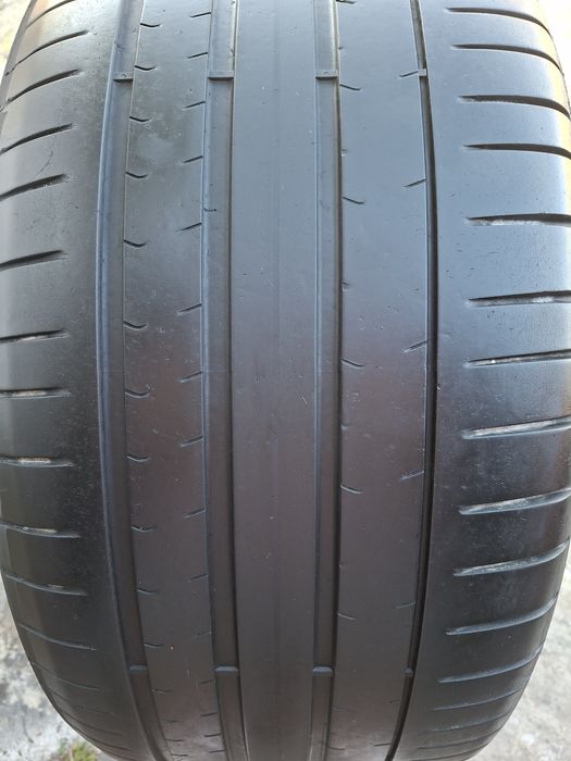 Продам шину 305/40/20 пирелли