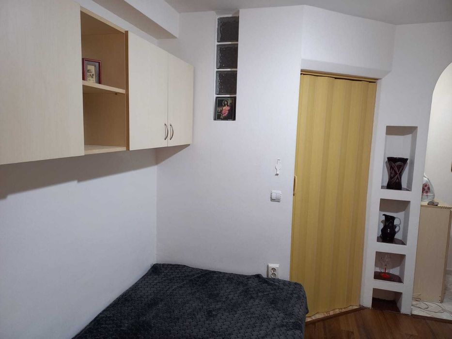 PF Inchiriez garsoniera 22mp mobilata