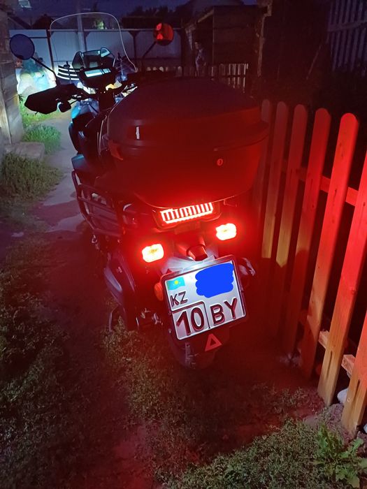 Продам скутер Bennali 200