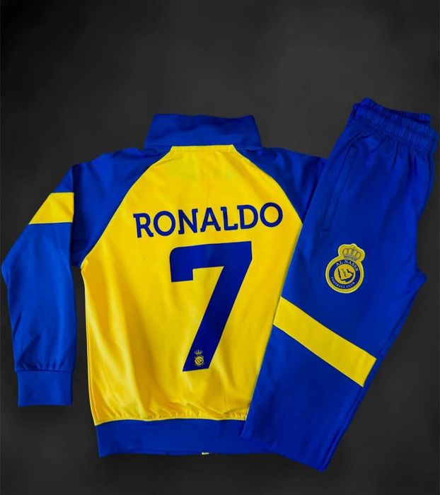 Футболен екип на Роналдо