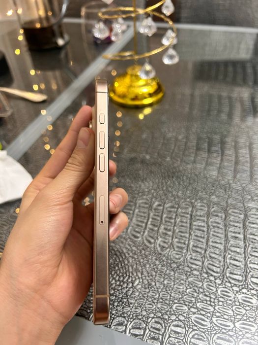 Iphone 16 pro 256 desert