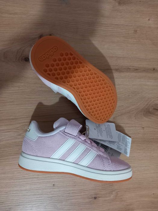 Детски маратонки Adidas за момиченце