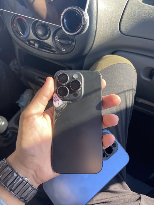 iPhone 15 pro 256gb