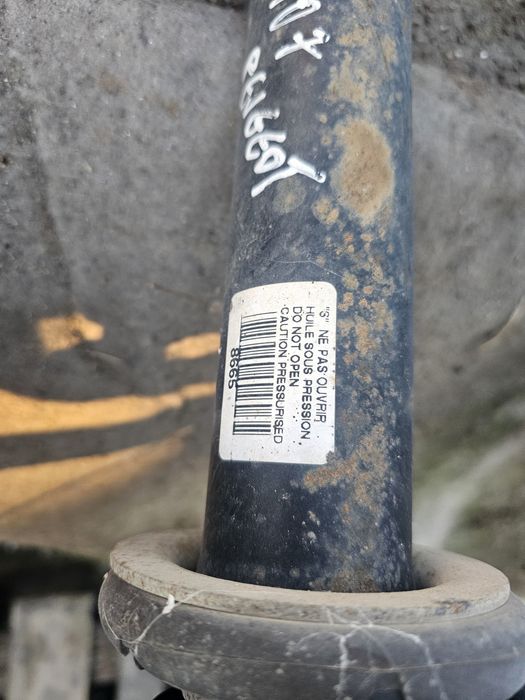 Amortizor stanga dreapta fata, Peugeot 407 (6D) 2.0hdi