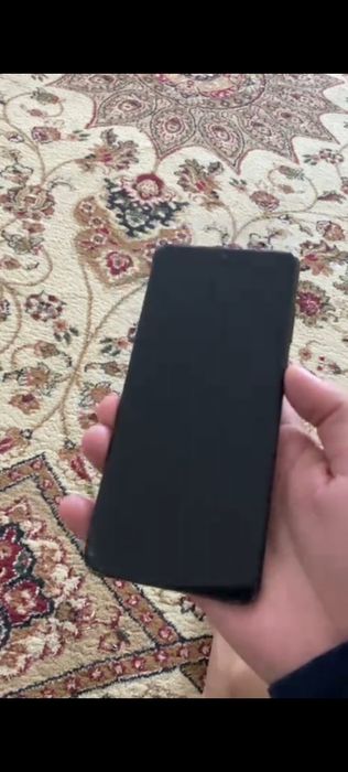 Продам Samsung s20+